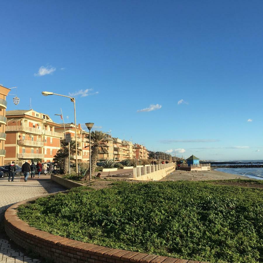 شقة Aroma Di Mare ليدو دي أوستيا المظهر الخارجي الصورة